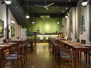 the uma bali balinese restaurant interior malaysia